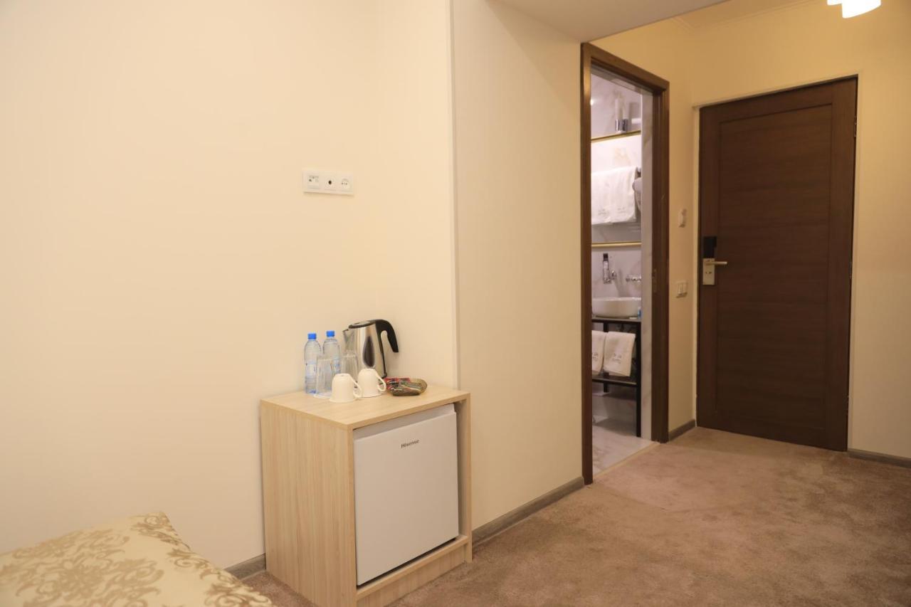 Delin Hotel And Tours Erevan Exterior foto