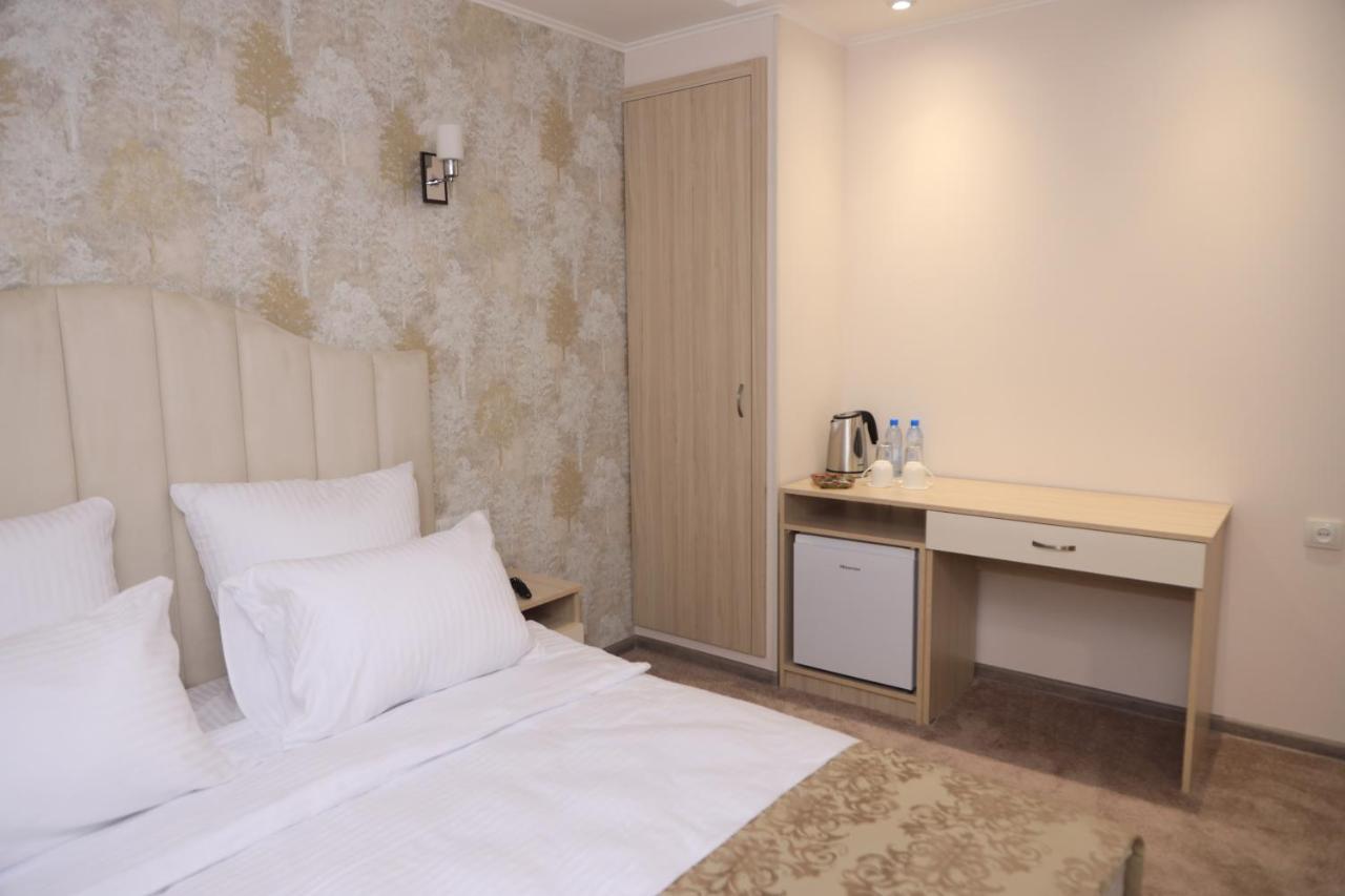 Delin Hotel And Tours Erevan Exterior foto
