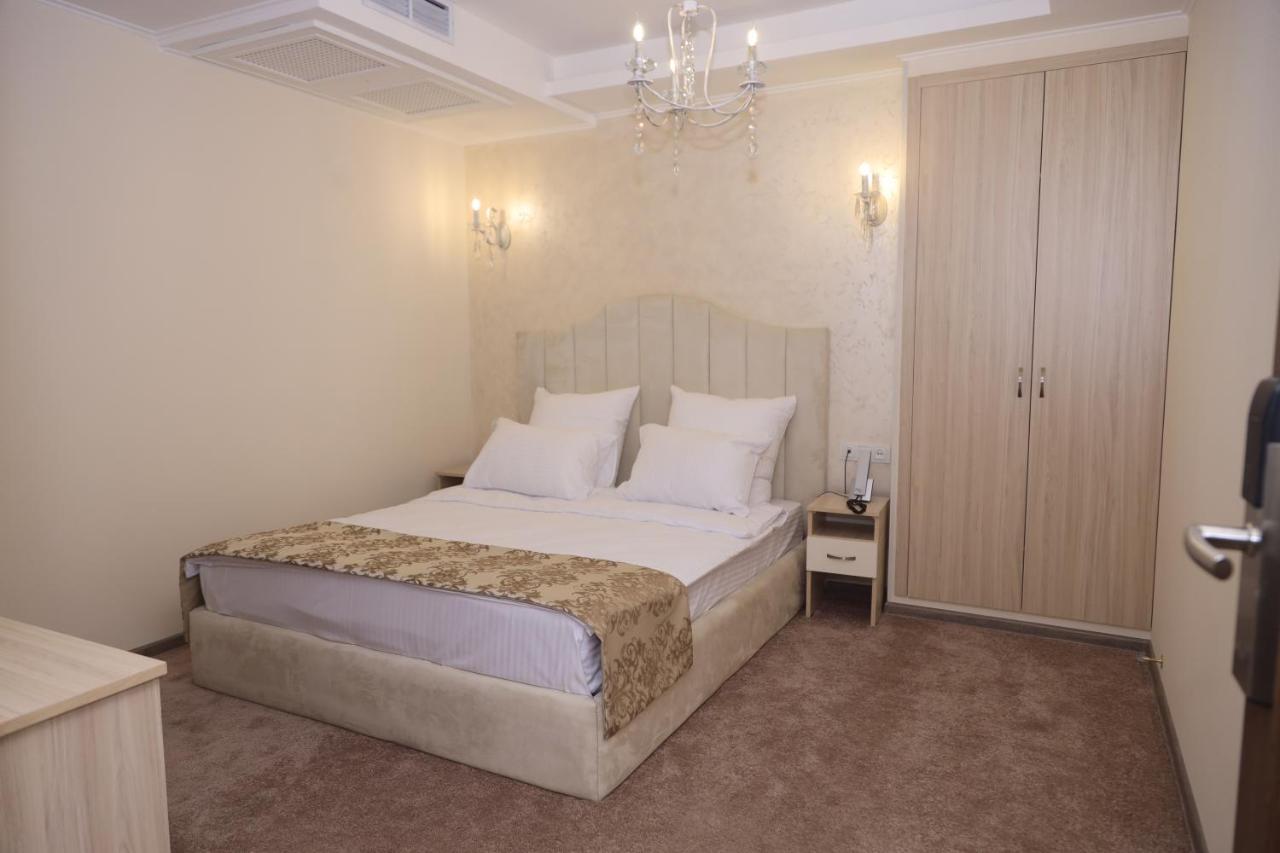 Delin Hotel And Tours Erevan Exterior foto