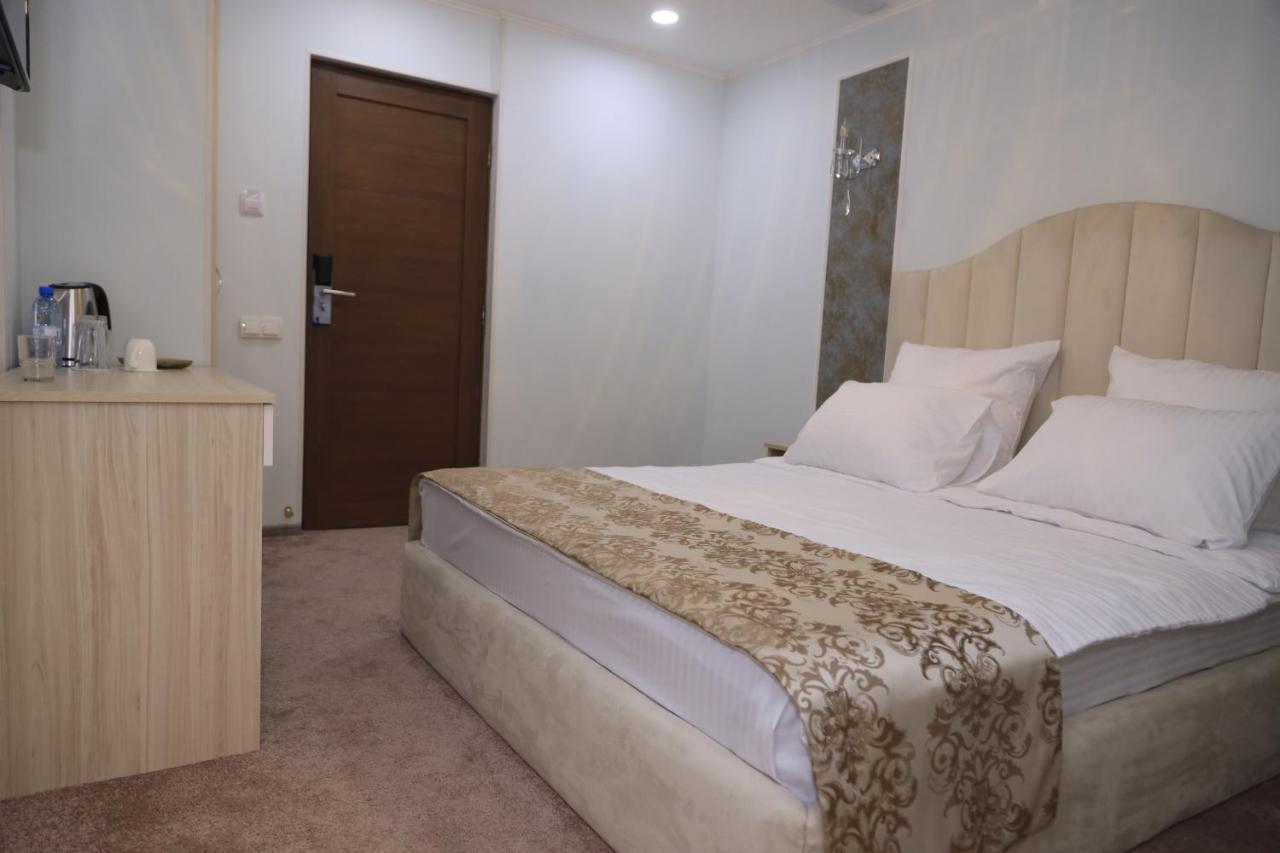 Delin Hotel And Tours Erevan Exterior foto