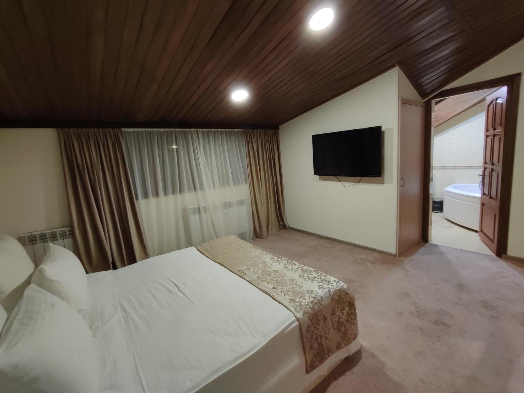 Delin Hotel And Tours Erevan Exterior foto