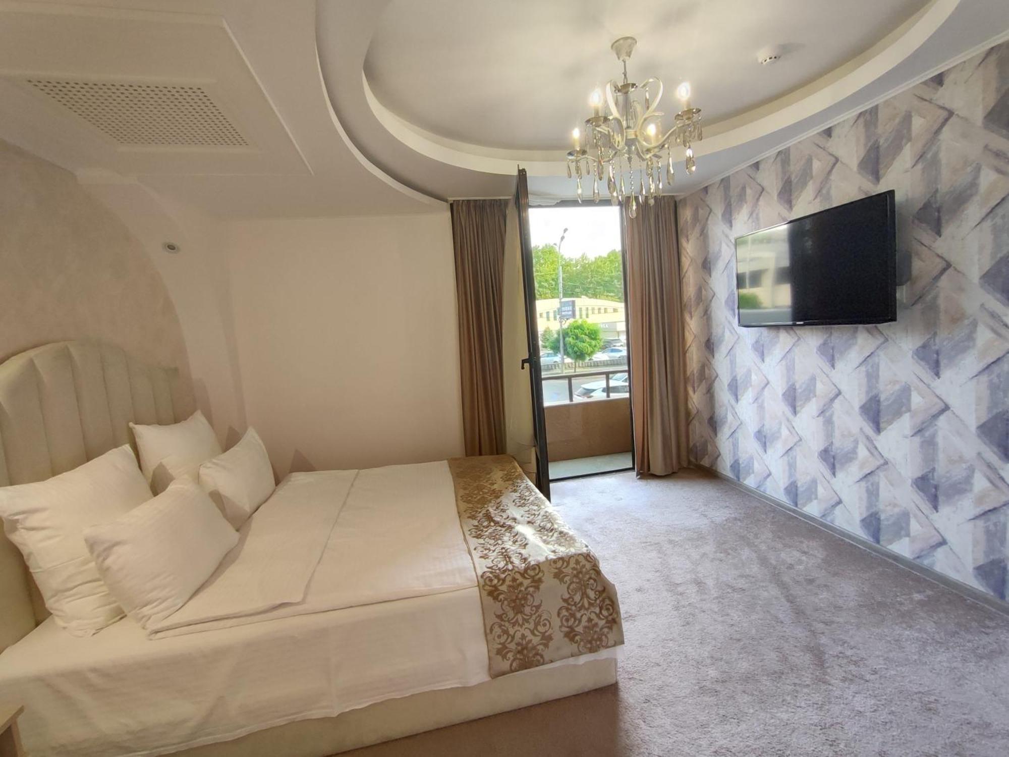Delin Hotel And Tours Erevan Exterior foto