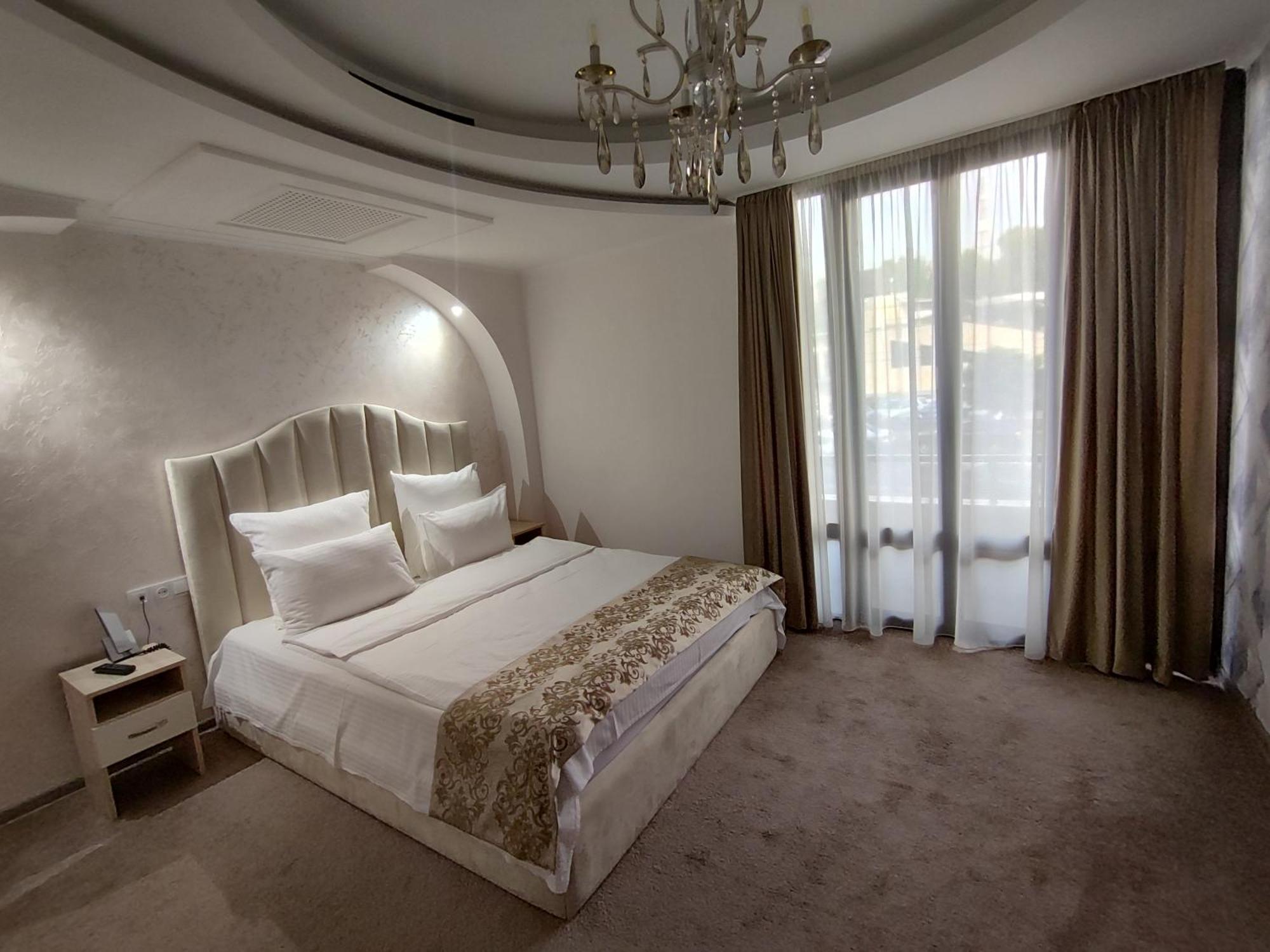 Delin Hotel And Tours Erevan Exterior foto